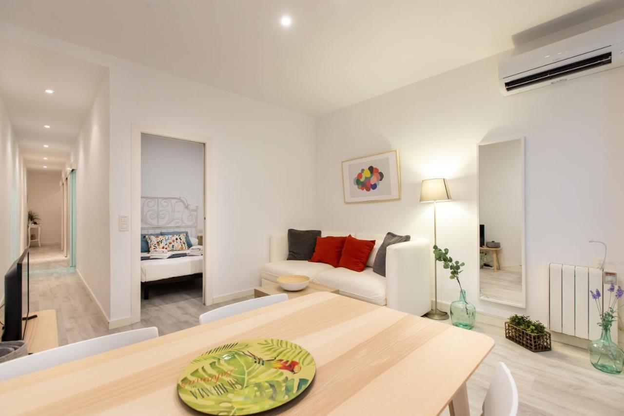 Pere Serafi 2 Bedroom Apartment Barcellona Esterno foto
