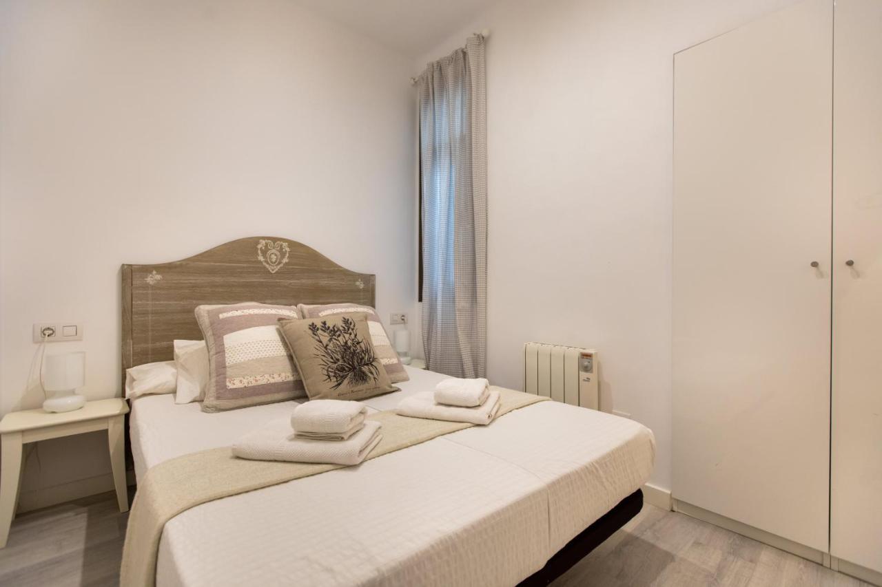 Pere Serafi 2 Bedroom Apartment Barcellona Esterno foto