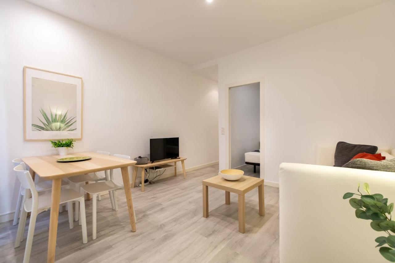 Pere Serafi 2 Bedroom Apartment Barcellona Esterno foto