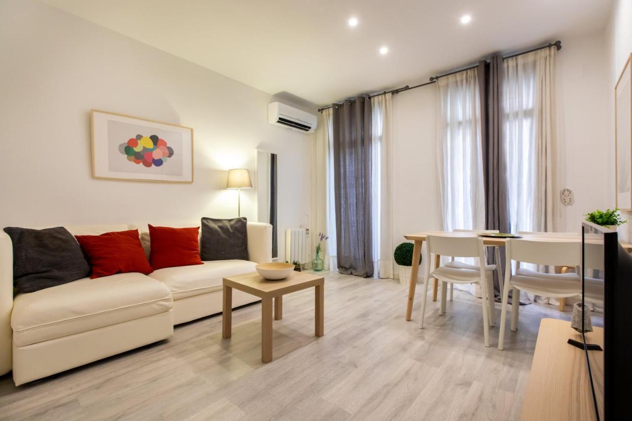 Pere Serafi 2 Bedroom Apartment Barcellona Esterno foto